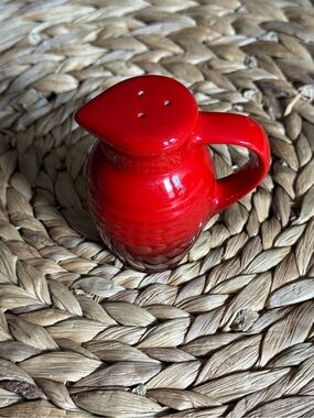 Le Creuset Cherise Mini Pitcher Pepper Shaker - Stone Ware